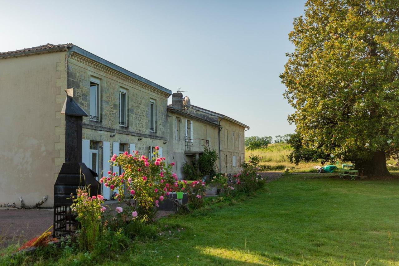 Bourg-sur-Gironde Chambre D'Hote Pres Bordeaux Au Chateau Camponac מראה חיצוני תמונה
