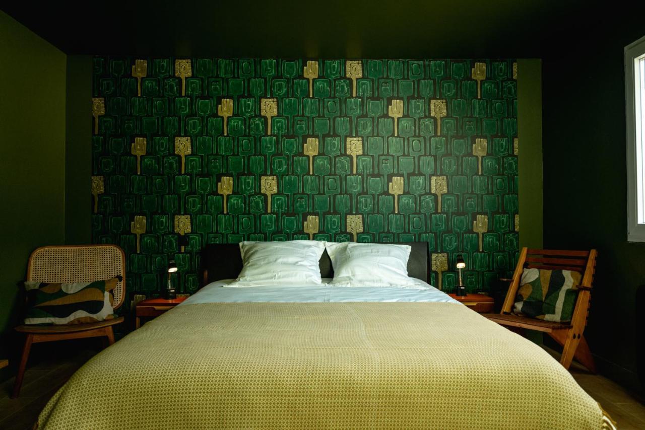 Bourg-sur-Gironde Chambre D'Hote Pres Bordeaux Au Chateau Camponac מראה חיצוני תמונה