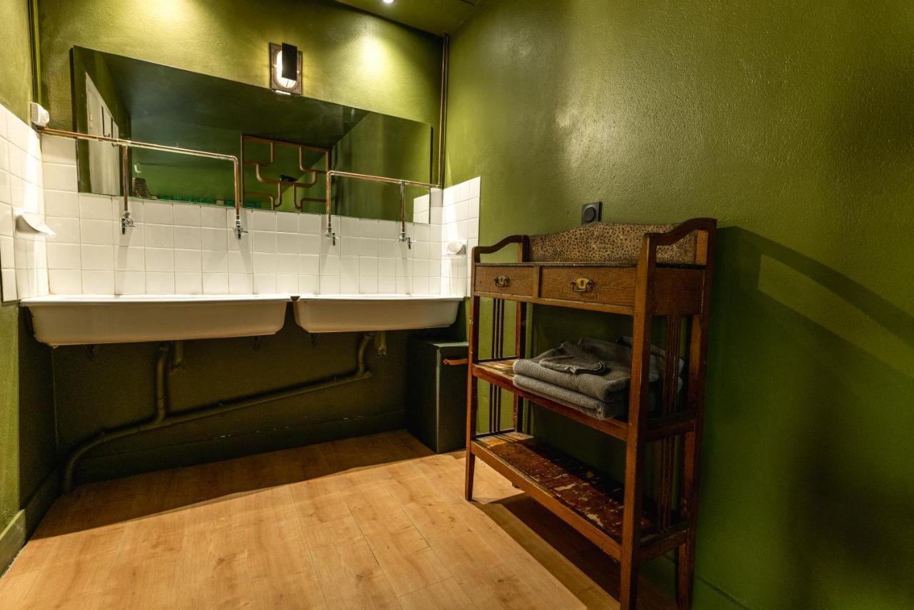 Bourg-sur-Gironde Chambre D'Hote Pres Bordeaux Au Chateau Camponac מראה חיצוני תמונה