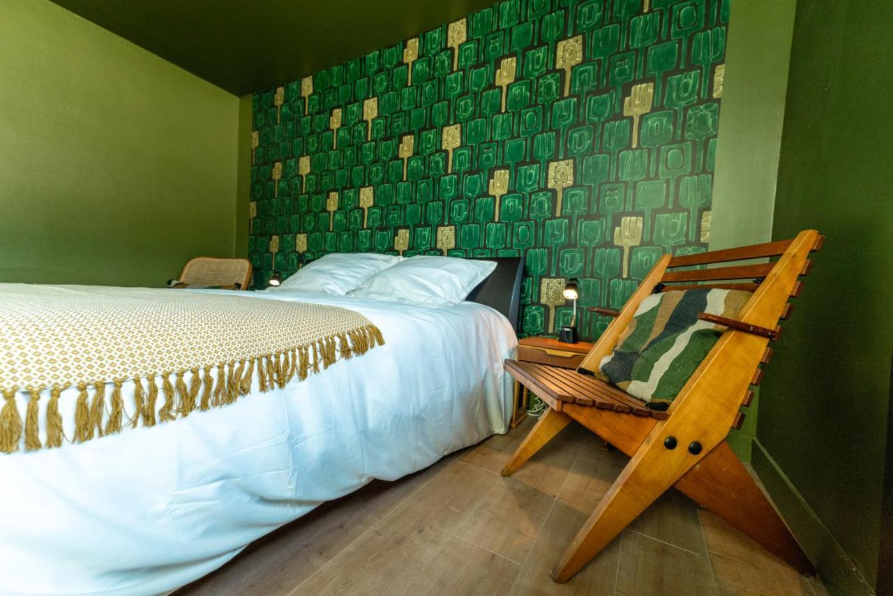 Bourg-sur-Gironde Chambre D'Hote Pres Bordeaux Au Chateau Camponac מראה חיצוני תמונה